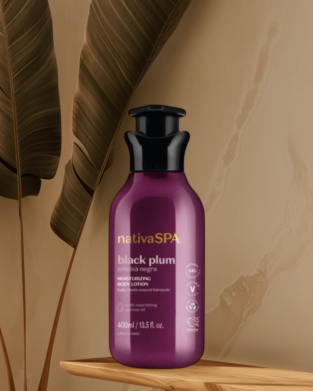 Loção hidratante corporal Nativa SPA ameixa-preta, frasco roxo com tampa preta 400 ml