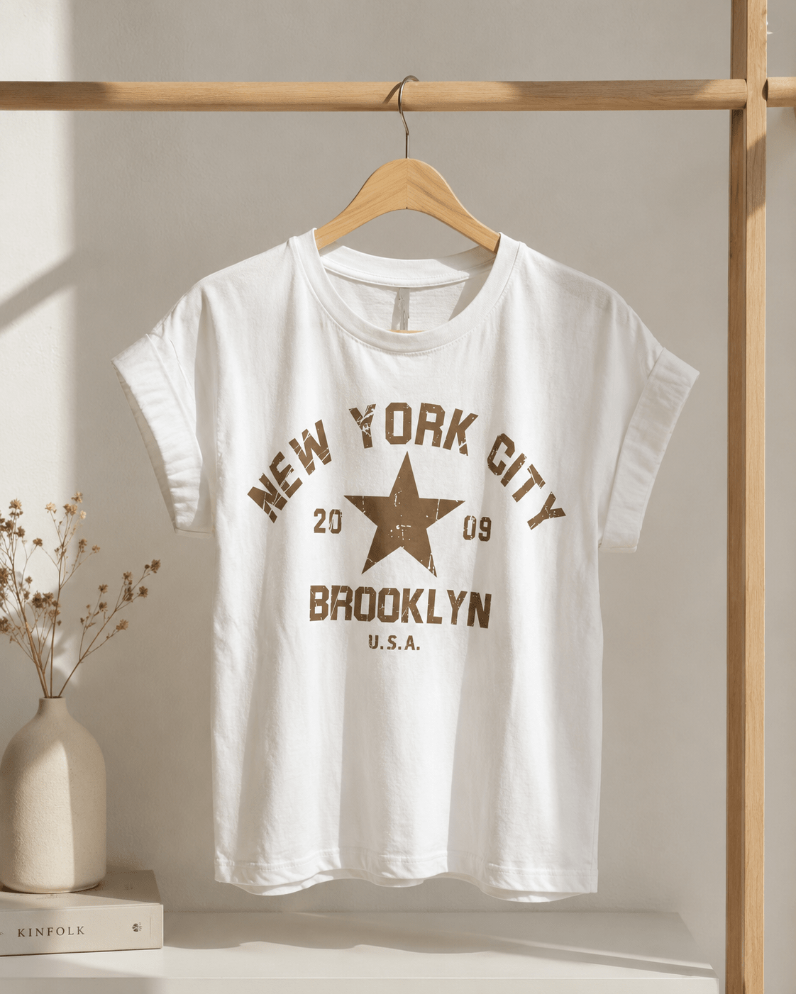 T-shirt cinzento escuro com estampado New York City Brooklyn e estrela central